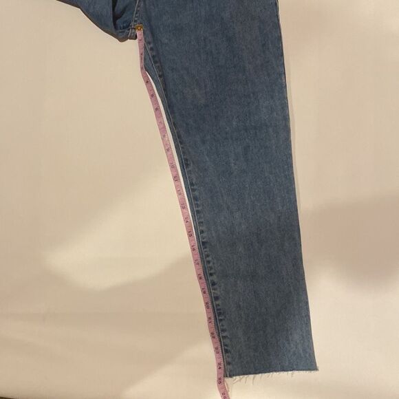 DL1961 Susie Tapered Jeans - Picture 8 of 9